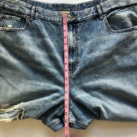 NWOT AMERICAN EAGLE OUTFITTER AE Curvy Mottled Mom Jeans Size 24 - Picture 10 of 15